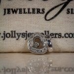 Chopard Geneve 18Carat White Gold Happy Hearts 0.29ct Diamond Pendant (10.5x9.5mm) - With Cert - Image 6